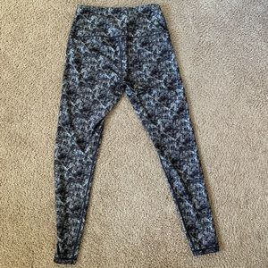 Athletic leggings